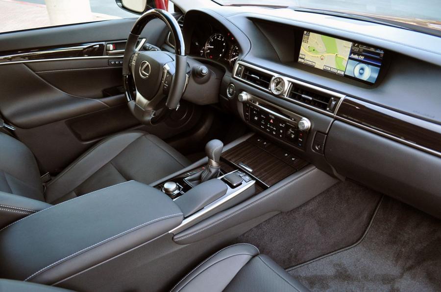  Lexus GS350 2013 года  (фото 26 из 41)